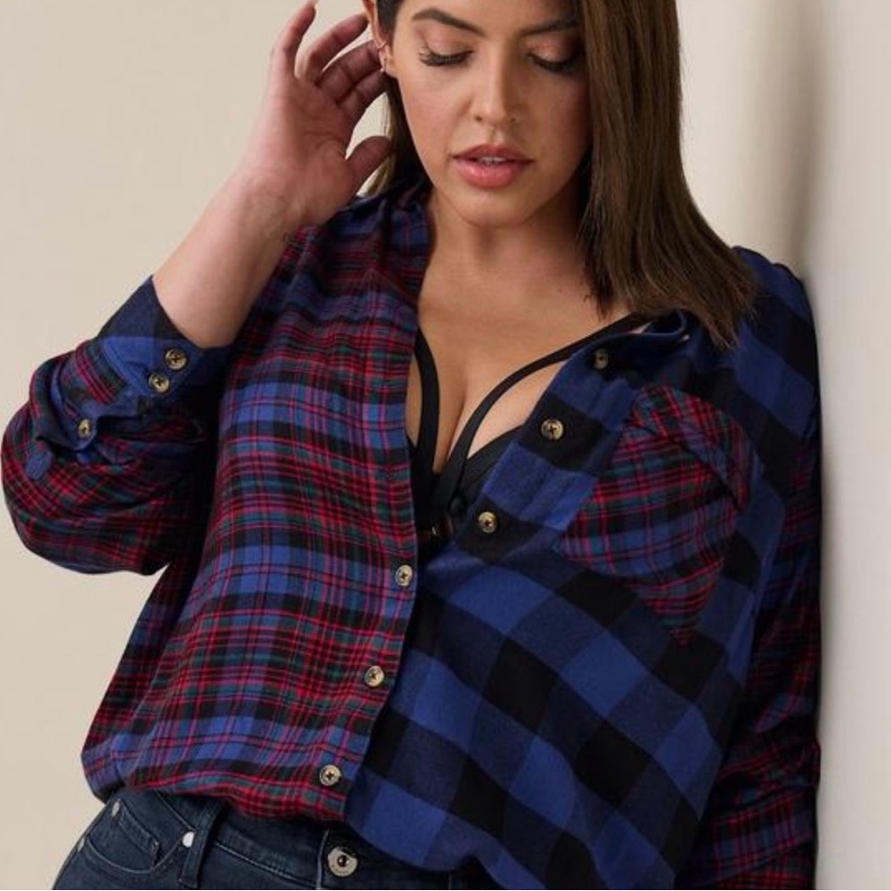 TORRID PLAID NAVY LIZZIE BUTTON DOWN